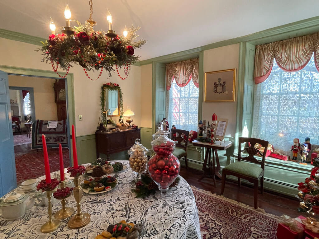 Christmas decorations at Kingsland Manor, Nutley, New Jersey