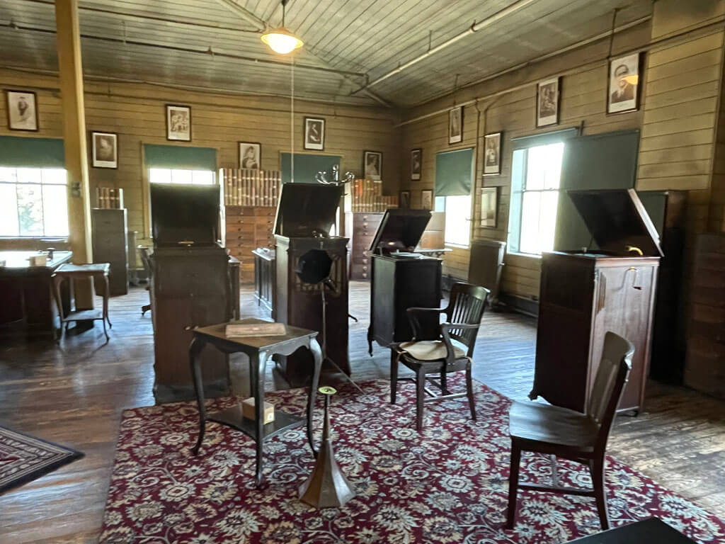 Thomas Edison Labs music room