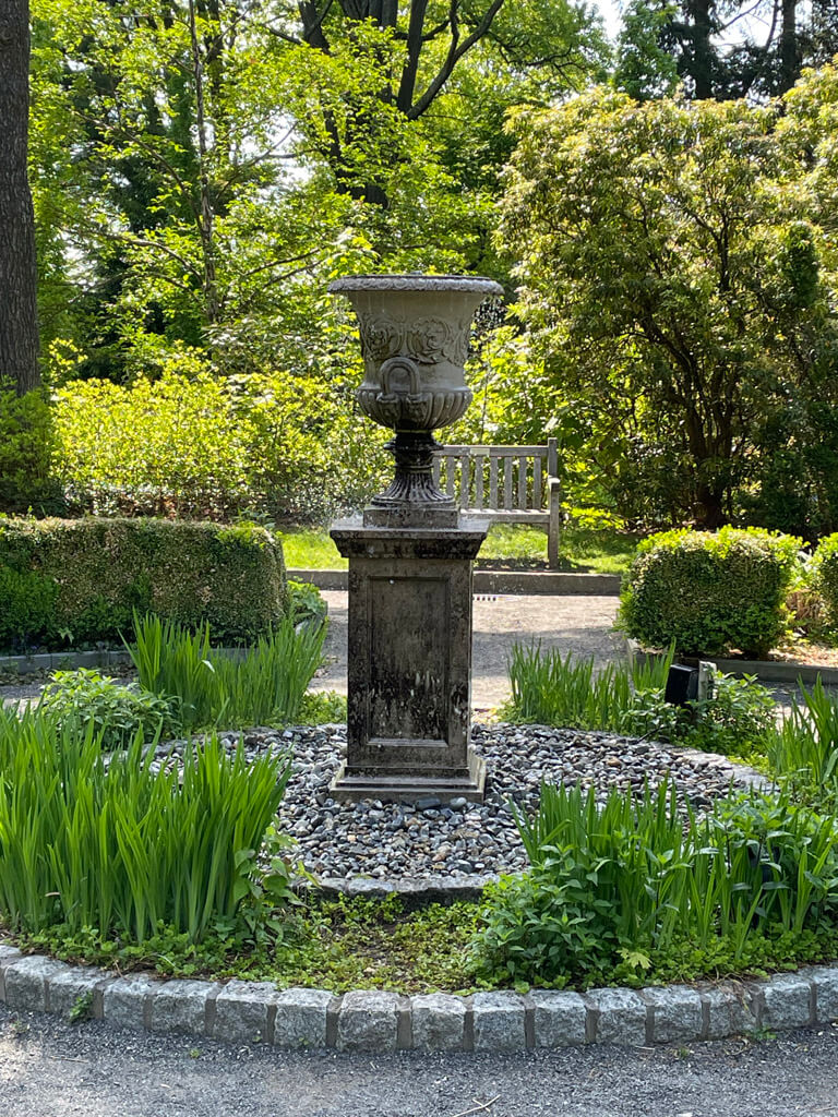 Van Vleck House And Gardens fountain