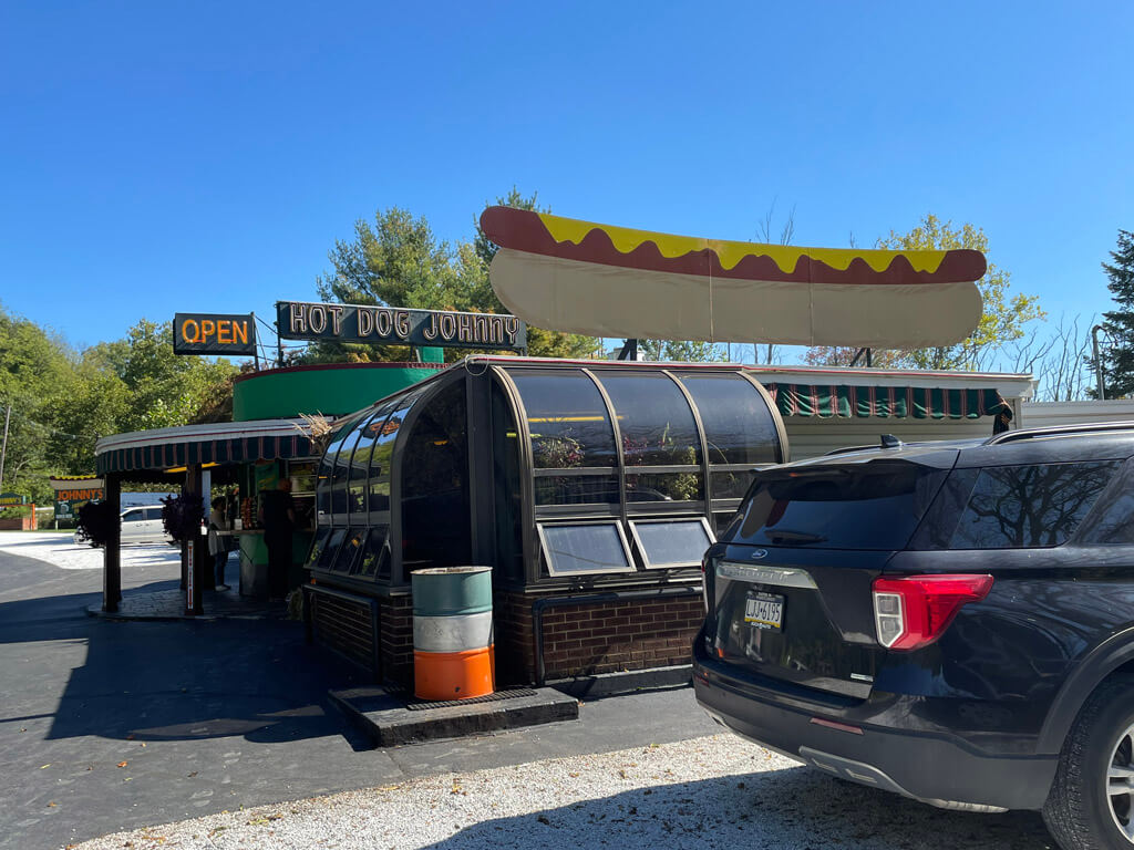 Hot Dog Johnny's in Buttzville, New Jersey building