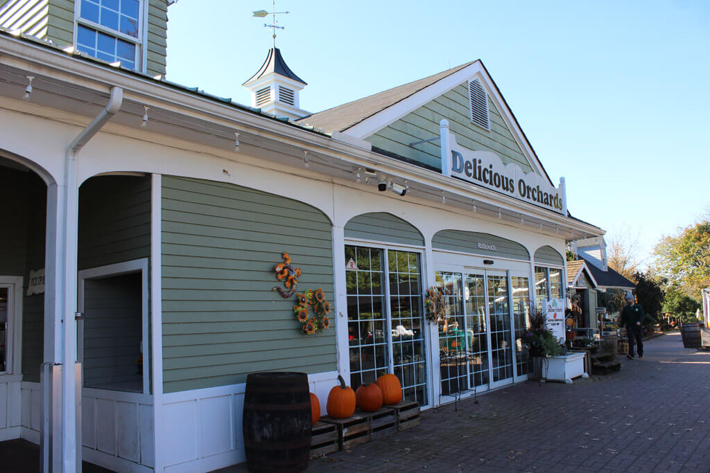 Exterior of Delicious Orchards, Colts Neck, New Jersey
