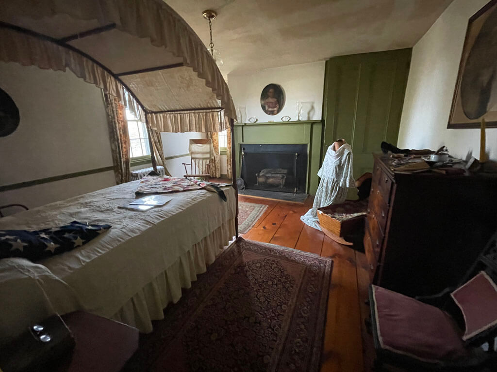 Old Force Homestead, Livingston, New Jersey bedroom